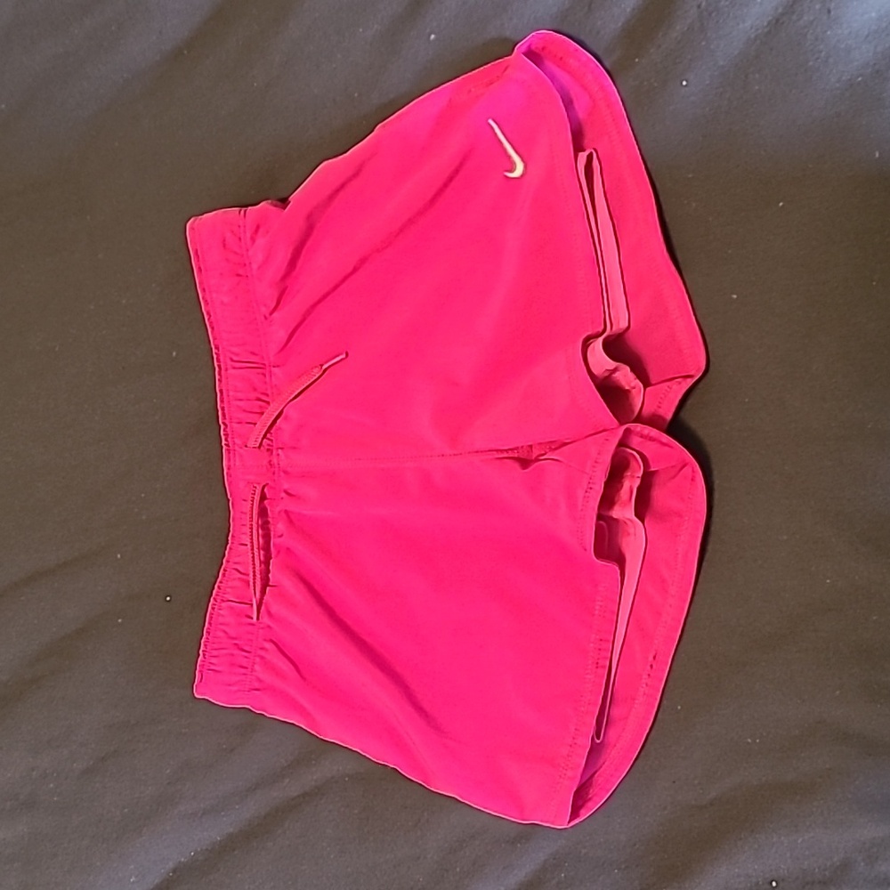 Nike DRI-FIT Shorts - Size Kids M